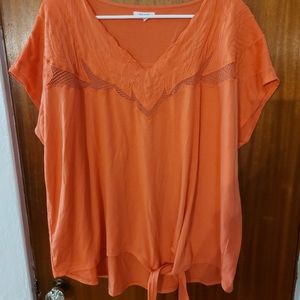 Knot tie bottom shirt